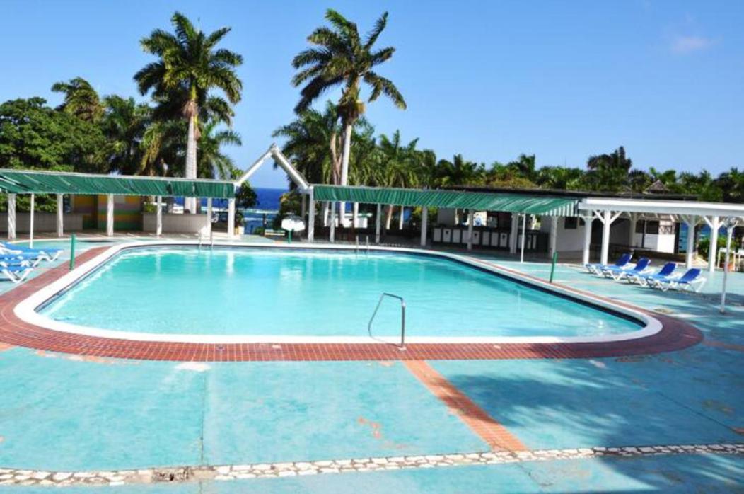 Seacastles By The Beach/Pool 蒙特哥贝 外观 照片