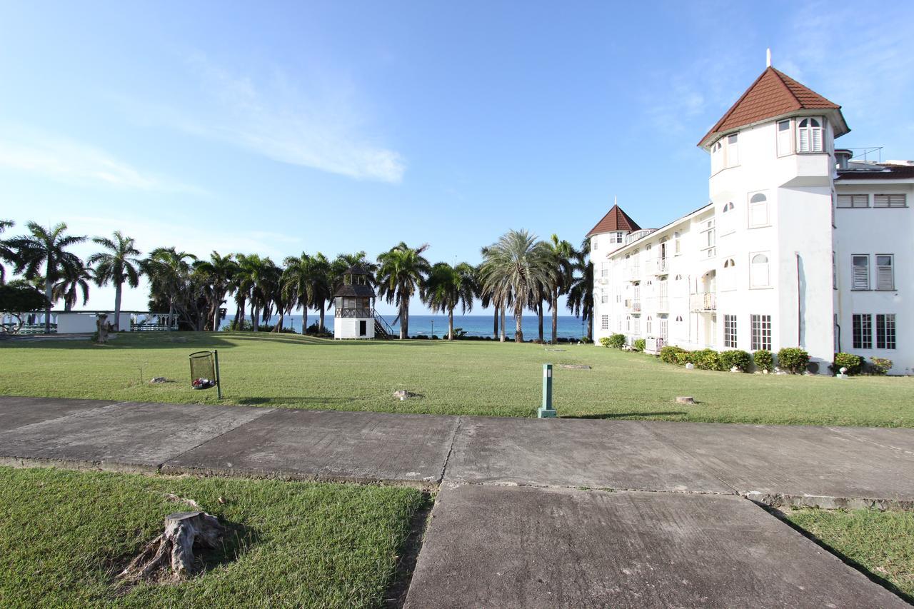 Seacastles By The Beach/Pool 蒙特哥贝 外观 照片